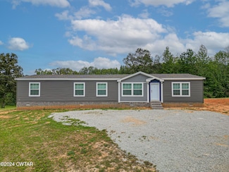 153 Quincy Dr, Clarksburg, TN 38390