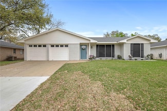 3511 Carter Creek Pkwy, Bryan, TX 77802