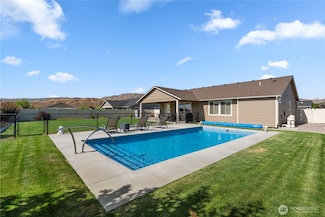 87 Sarah Dr, Wenatchee, WA 98801