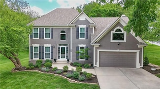 289 SW Winterpark Cir, Lees Summit, MO 64081