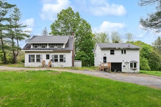 707 Maine Ave, Farmingdale, ME 04344
