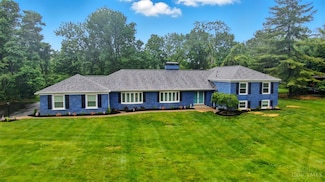 8415 Crestdale Ct, Cincinnati, OH 45236