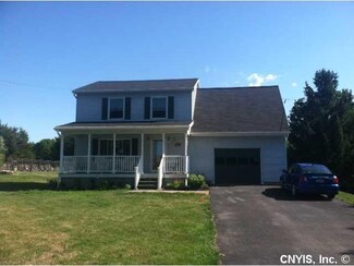 48 Center St, Union Springs, NY 13160