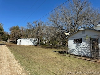 3952 Mink Dr, Kingston, OK 73439