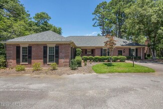 1903 Le Gare Ct, Wilmington, NC 28403