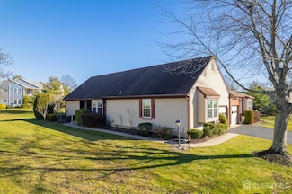 14 John Paul Jones Dr Unit B, Monroe Township, NJ 08831