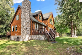 1201 Paradise Valley Rd, Bonners Ferry, ID 83805