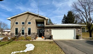 7138 Quantico Ct, Osseo, MN 55311