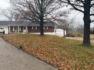 7890 SE Freeway Farms Dr, Holt, MO 64048