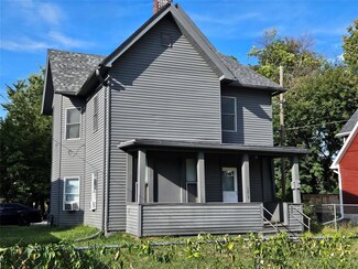 1215 Forest Ave, Des Moines, IA 50314