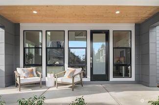 10352 135th (Hs 1) Cir NE, Kirkland, WA 98033