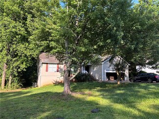 3230 Plymouth Rock Dr, Douglasville, GA 30135