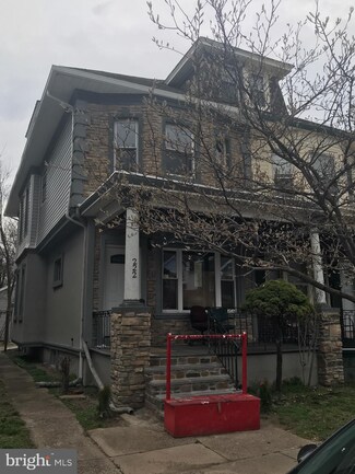 222 S Cook Ave, Trenton, NJ 08629