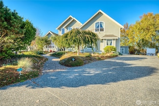 1561 Ocean View Ln, Point Roberts, WA 98281