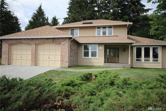 16901 NE 43rd Ct, Redmond, WA 98052