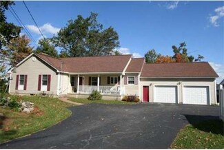 16 Reynolds St, Worcester, MA 01606
