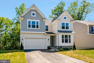 2861 White Tail Dr, Lake of the Woods, VA 22508