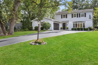 721 Concord Ln, Barrington, IL 60010