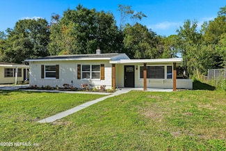 1262 Peacefield Dr, Jacksonville, FL 32205