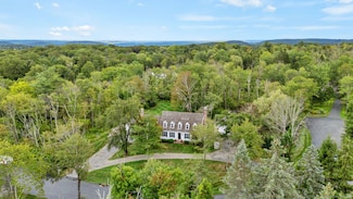 5 Bridgeworth Ln, Sherman, CT 06784