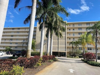 5700 NW 2nd Ave Unit 401, Boca Raton, FL 33487