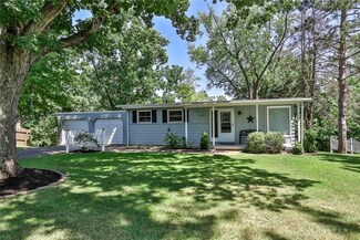 3177 Crest Rd, Cincinnati, OH 45251