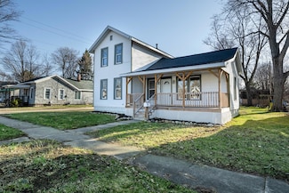 312 McOmber St, Dowagiac, MI 49047