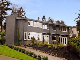 4600 92nd Ave NE, Yarrow Point, WA 98004
