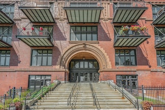 600 Broadway Ave NW Unit 117, Grand Rapids, MI 49504