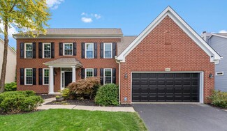 373 Ashmoore Cir E, Powell, OH 43065