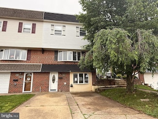 3858 Violet Dr, Philadelphia, PA 19154