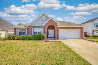 8713 Bradfield Dr, Pensacola, FL 32507