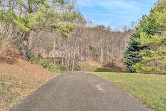 7726 Ann Ln SW, Roanoke, VA 24018