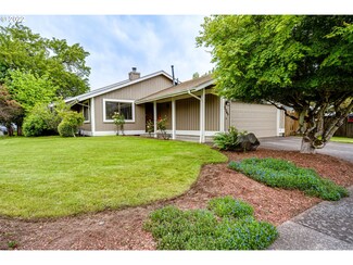3365 Honeywood St, Eugene, OR 97408