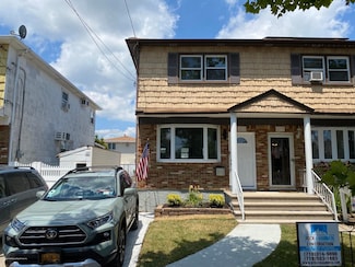 281 Milton Ave, Staten Island, NY 10306