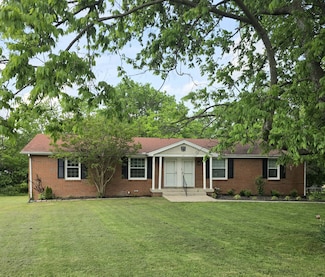 101 Homestead Ct, Hendersonville, TN 37075
