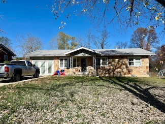 190 North St, Houston, MO 65483