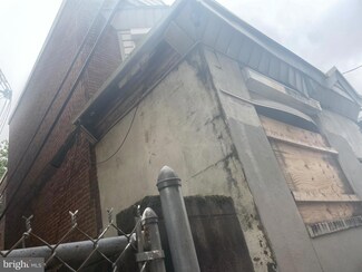 1410 W Rockland St, Philadelphia, PA 19141