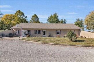 8781 NE 341st St, Cameron, MO 64429