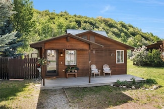 321 Pearl St, Steamboat Springs, CO 80487