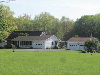 12 Rowitsch Rd, Stoneboro, PA 16153