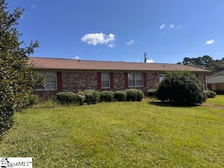 117 Hendrix Dr, Boiling Springs, SC 29316