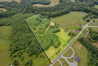 5810 Carthage Rd, Pleasant Shade, TN 37145