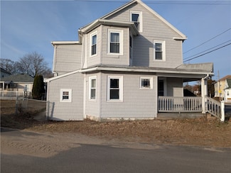 2 Fairmount Ave, Johnston, RI 02919