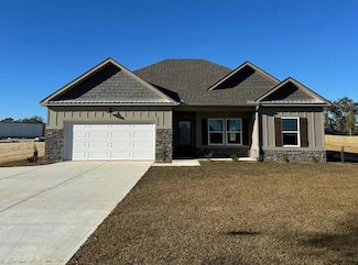11744 S County Road 33, Cottonwood, AL 36320