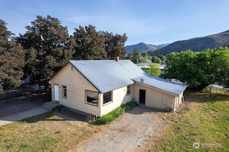 318 Lombard St, Twisp, WA 98856