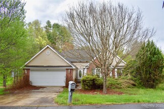 197 Spring Dr, Mars Hill, NC 28754