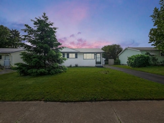 4702 Edinburgh Ln, Columbus, OH 43229