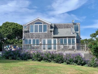 16 Trails End, Chilmark, MA 02535