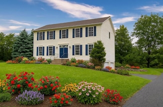 62 Station Rd, Salisbury Mills, NY 12577